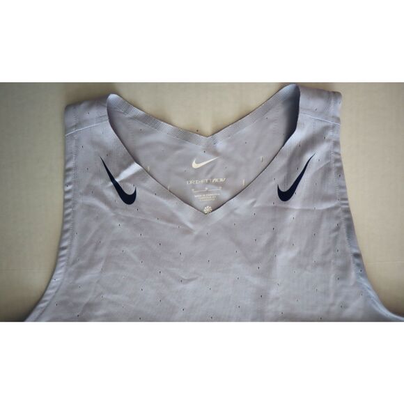 Nike FN2504-057 Women's Sz M Light Purple Dri-FIT ADV Aeroswift Tank Top - Picture 5 of 7